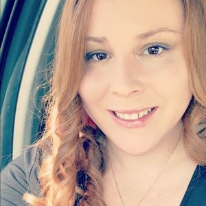 Meet your Posher, Colleen